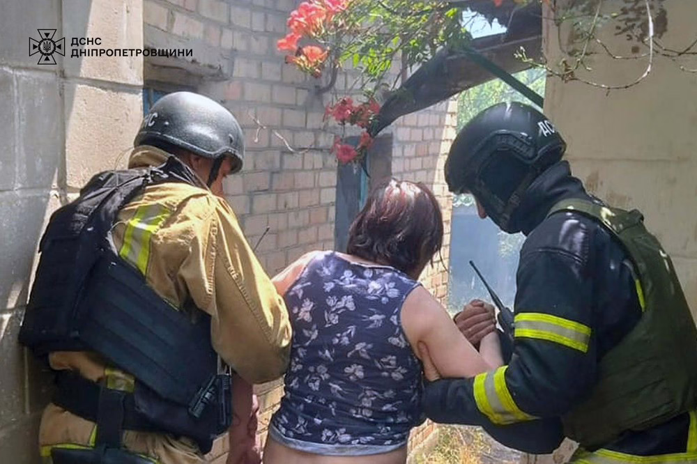 У Марганці внаслідок обстрілу поранення отримала жінка подробиці від ДСНС 2