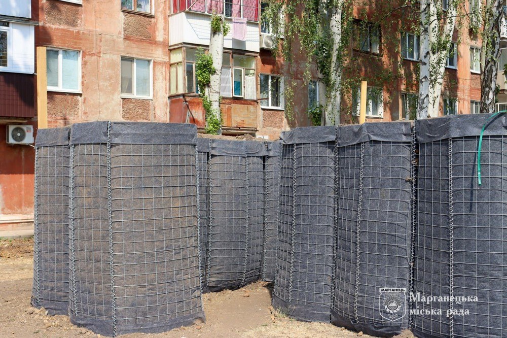 У Марганці встановили вже 7 габіонів 10