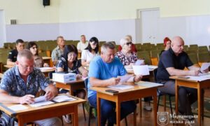 У Марганці 3