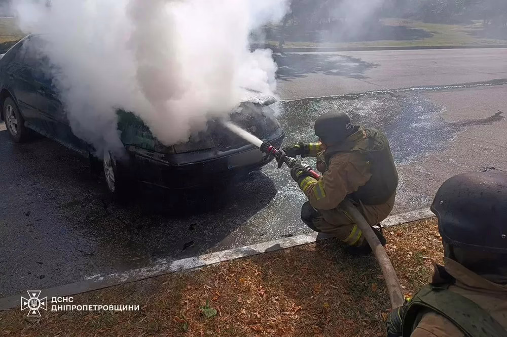 У Нікополі сьогодні згоріла автівка