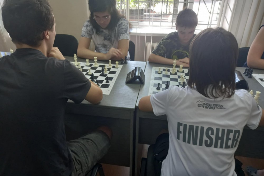 У Нікополі 5