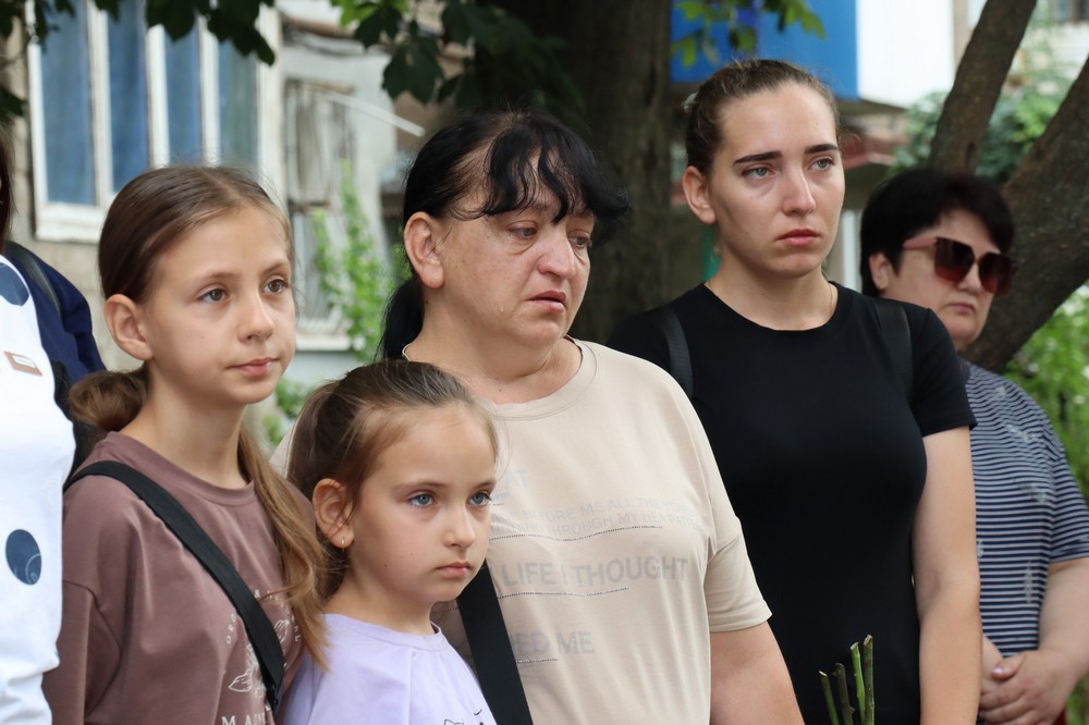 У Покрові сьогодні відкрили меморіальну дошку на честь полеглого Захисника Миколи Безердяна (фото) 2