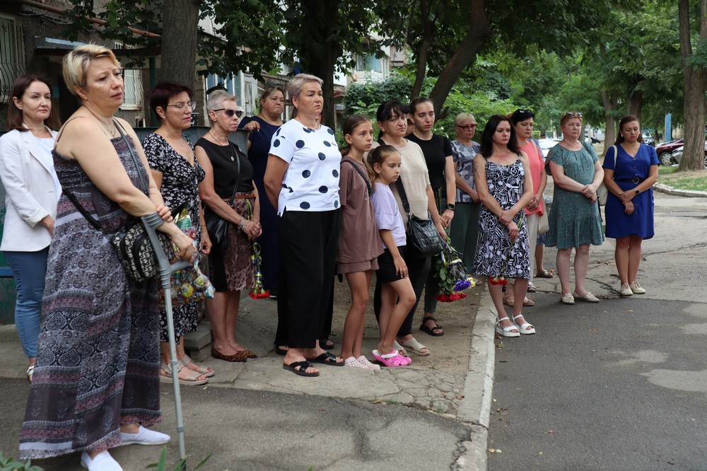 У Покрові сьогодні відкрили меморіальну дошку на честь полеглого Захисника Миколи Безердяна (фото) 5