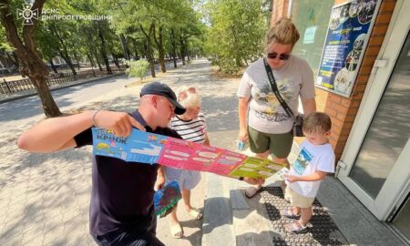 Рятувальники у Нікополі і районі проводять бесіди з дітьми та дорослими на теми безпеки