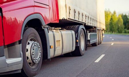 на Дніпропетровщині обмежили рух вантажівок через спеку 2