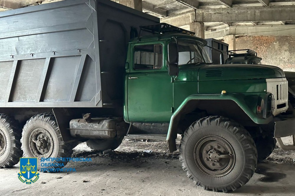 Місцевий депутат і його брат-«смотрящий» організували незаконну порубку лісу на Дніпропетровщині на 4 млн грн