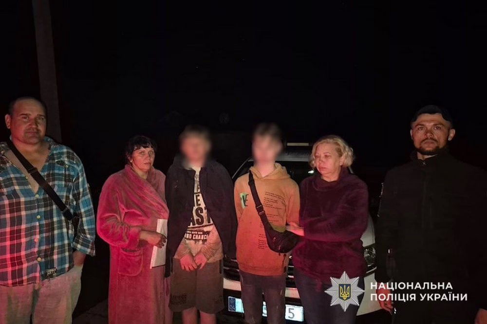 На Нікопольщині двоє підлітків заблукали у лісі: їх шукали кілька екіпажів патрульної поліції