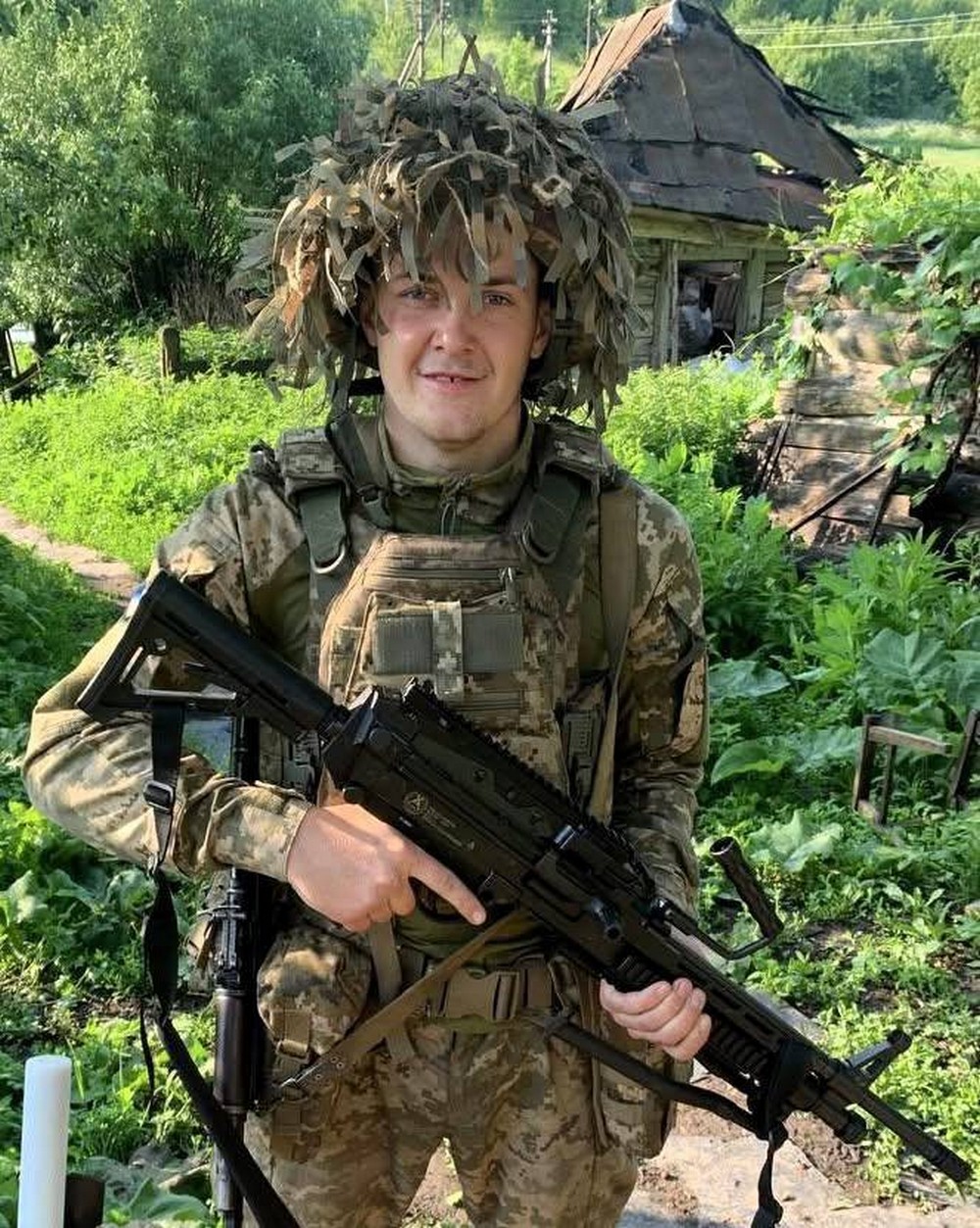 Прикрив побратимів ціною власного життя: Нікопольщина втратила ще одного Героя на війні (фото)