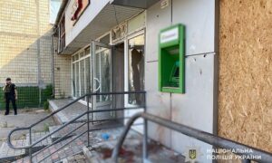 1 загибла і 8 поранених за добу на Нікопольщині, у Кривому Розі постраждав підліток – поліція про наслідки обстрілів Дніпропетровщини