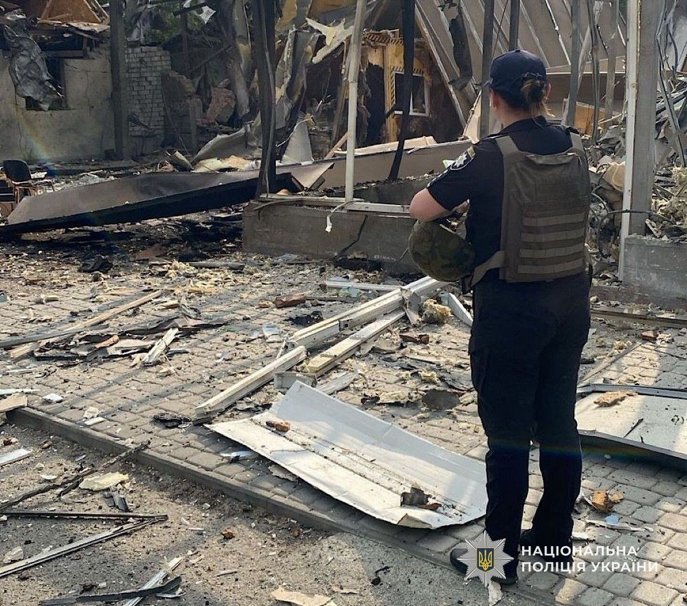 Фото наслідків ворожих атак на Дніпропетровщину