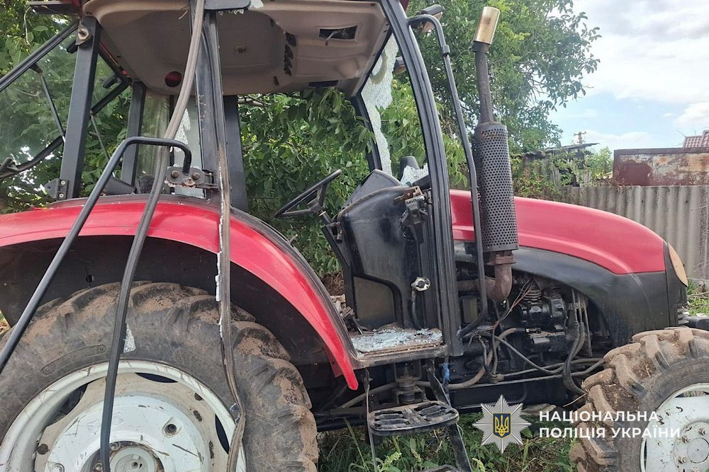 Фото наслідків ворожих атак на Нікопольщині