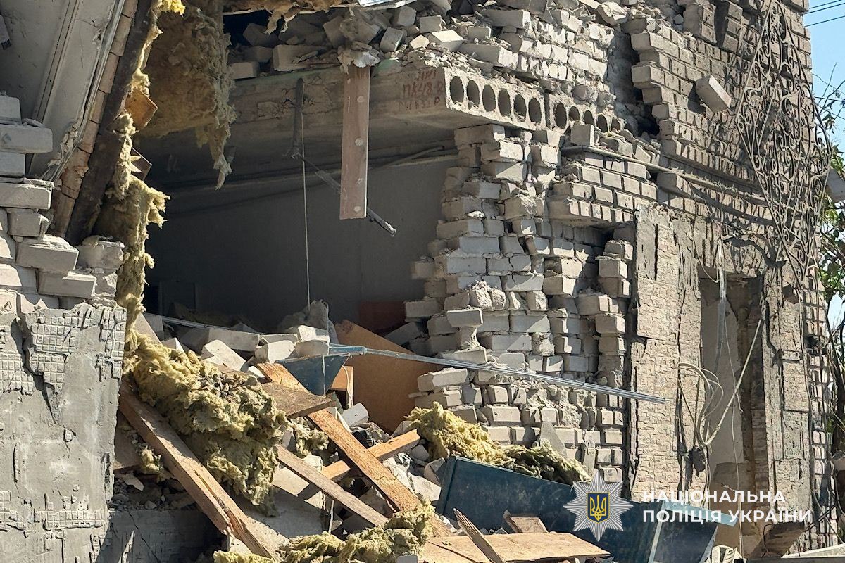 Фото наслідків ворожих атак на Дніпропетровщині