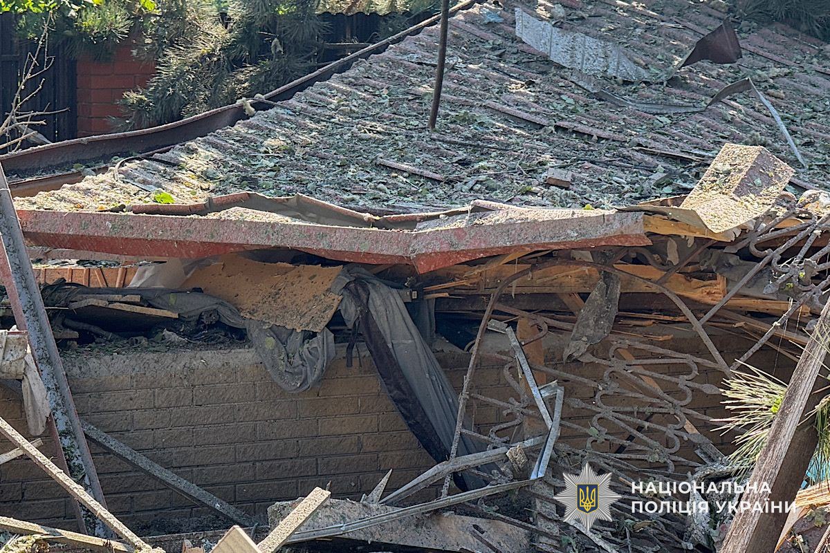Фото наслідків ворожих атак на Дніпропетровщині