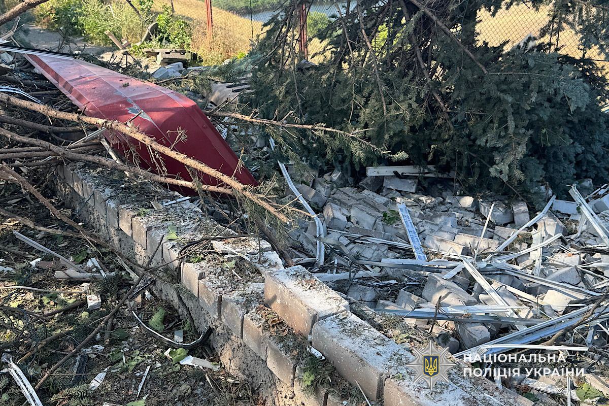 Фото наслідків ворожих атак на Дніпропетровщині