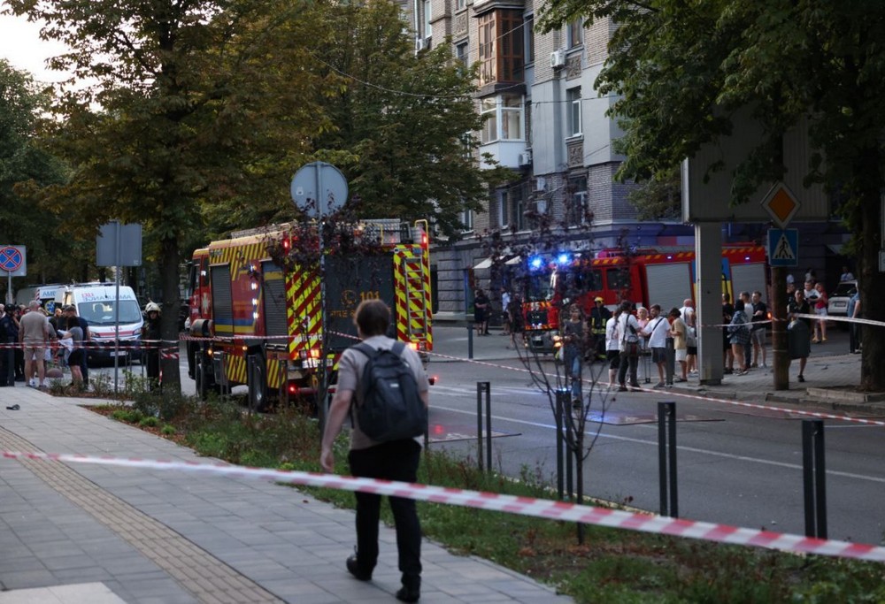 Фото і відео наслідків атаки на Дніпропетровщину