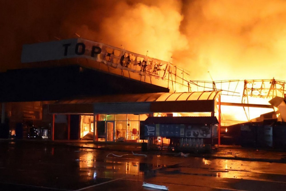 Фото і відео наслідків атаки на Дніпропетровщину