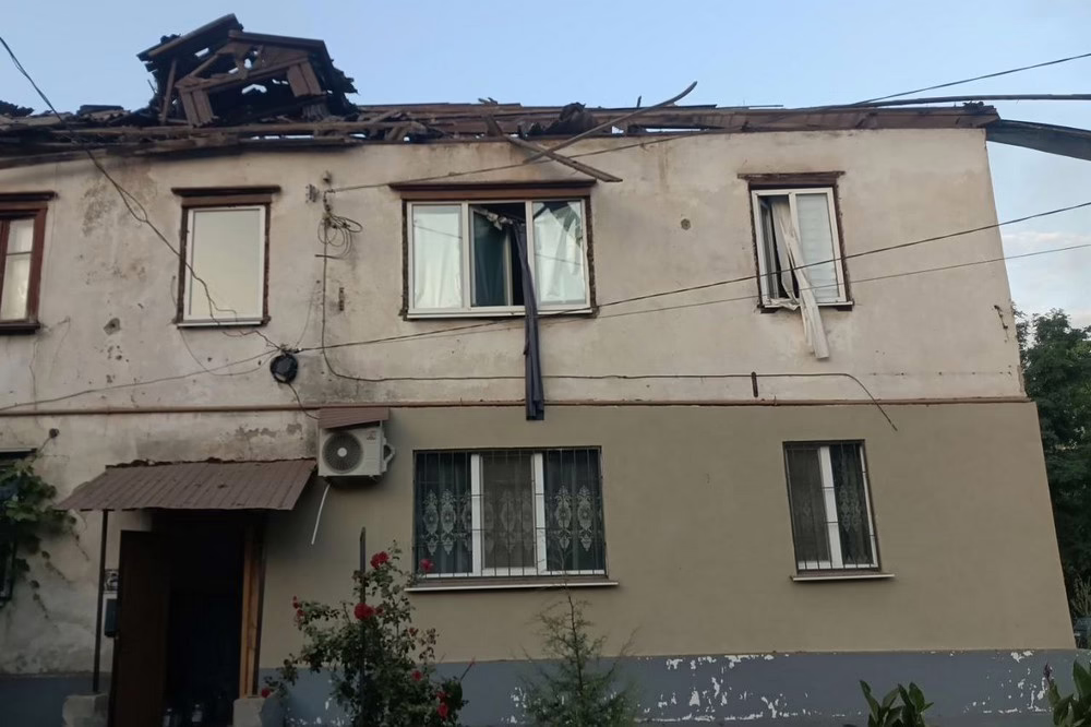 На Нікопольщині двоє постраждалих, серед них дитина, виникла пожежа, на Синельниківщині руйнування внаслідок ворожих атак