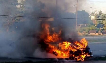 у Марганці згоріло авто
