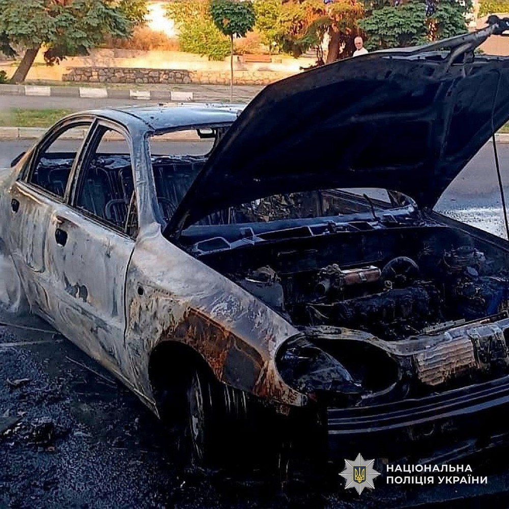 Загибла і 5 поранених: про наслідки обстрілів Нікопольщини і Синельниківщини розповіли у поліції