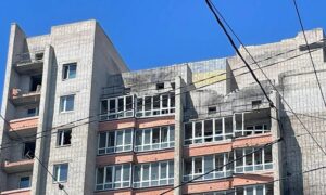 у Нікополі 8