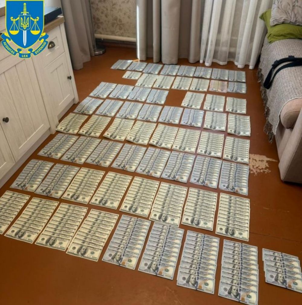 жителька Дніпра і посадовець ВЛК отримали підозри 2