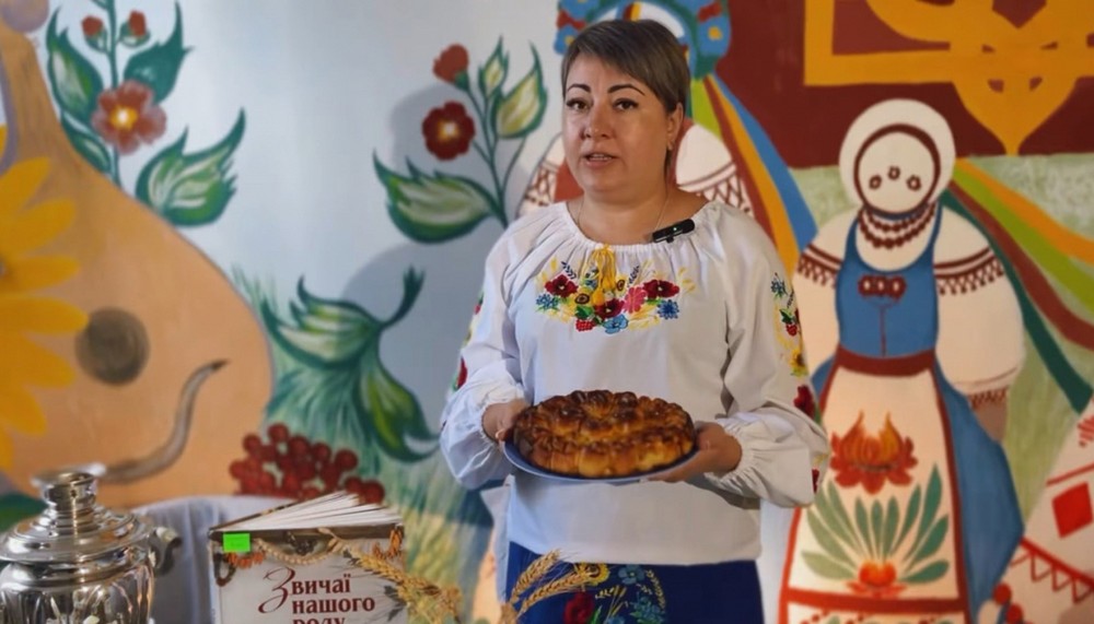 «Пиріг Незалежності»: у Покрові долучилися до всеукраїнської акції, згадали рецепти пирогів своїх бабусь (фото)