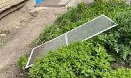 Батько вийшов з кухні на мить: 4-річна дівчинка випала з вікна третього поверху у Кривому Розі