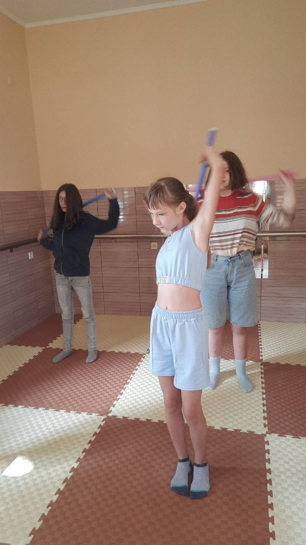 24 дітей з прифронтового Нікополя відпочивають в Ужгороді (фото) 8