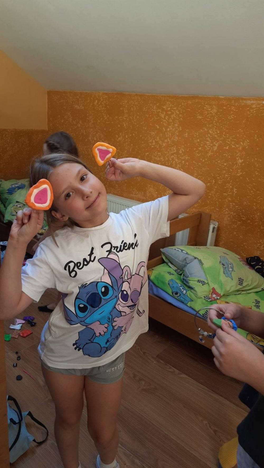 24 дітей з прифронтового Нікополя відпочивають в Ужгороді (фото) 9