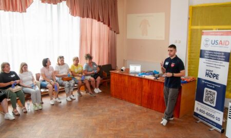 32 освітянина Нікопольщини взяли участь у практичному тренінгу з надання першої домедичної допомоги (фото)