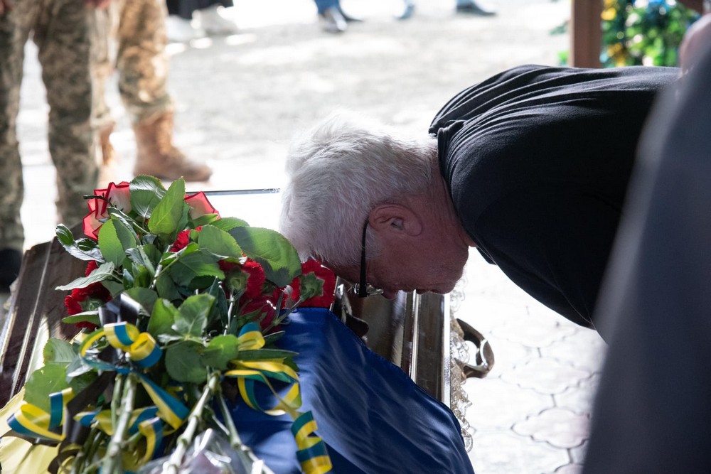 Вбиті росією мешканці Нікопольщини: Захисник з Нікополя Антон Гусаков сьогодні відзначав би 41-річчя…