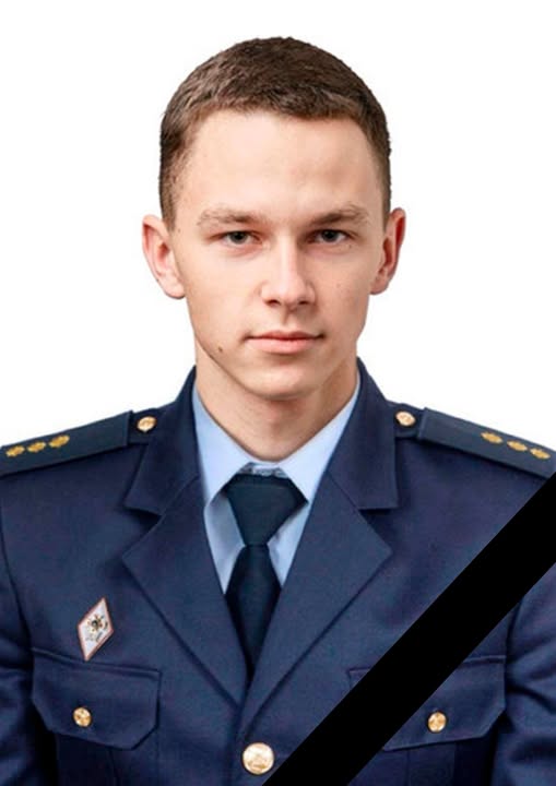 Сьогодні прощалися із вбитим у Нікополі рятувальником: фото Сьогодні прощалися із вбитим у Нікополі рятувальником: фото