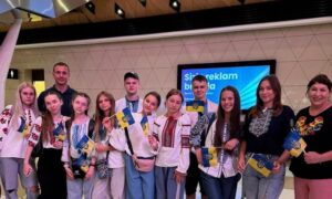  10 дітей з Марганця вирушили на відпочинок до  Азербайджану (фото)