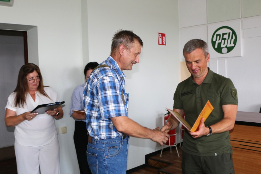 На НЗФ привітали будівельників і нагородили найкращих працівників (фото)