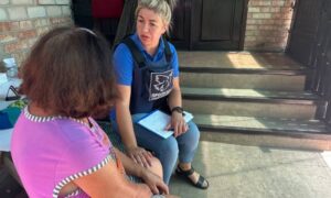 «Вперше була настілки впертою»: у Нікополі вівчарка врятувала свою власницю під час обстрілу