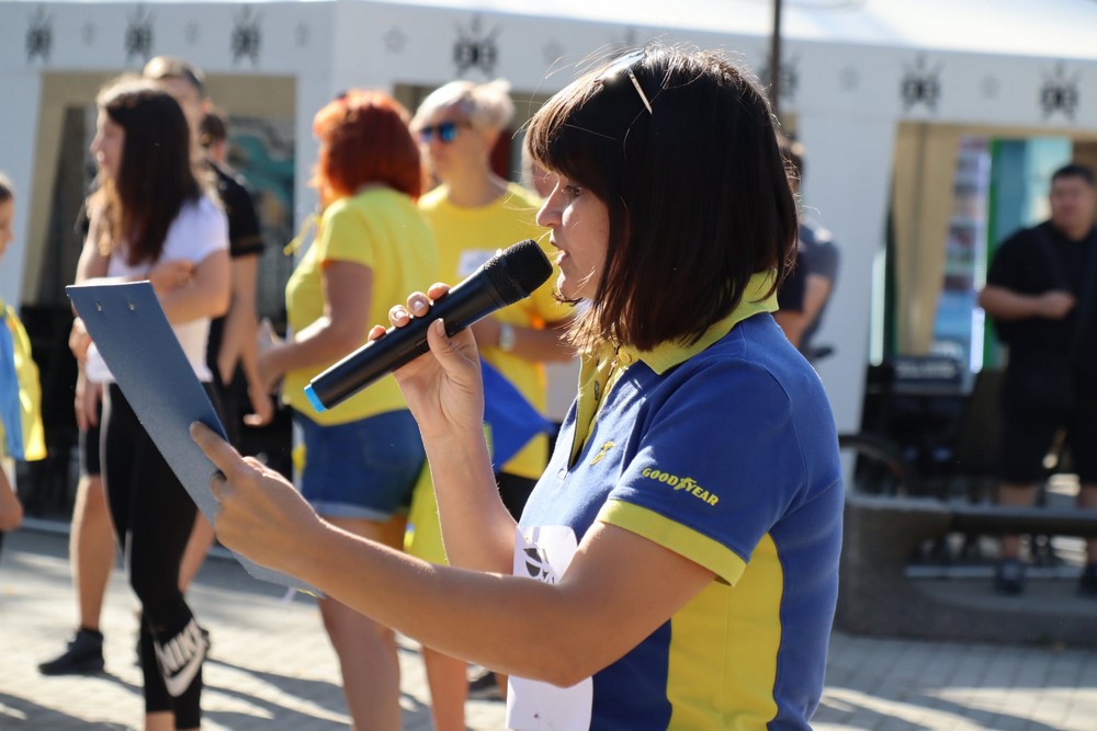 Нікопольці теж взяли участь: у Покрові сьогодні відбувся патріотичний забіг "Шаную воїнів, біжу за Героїв України"
