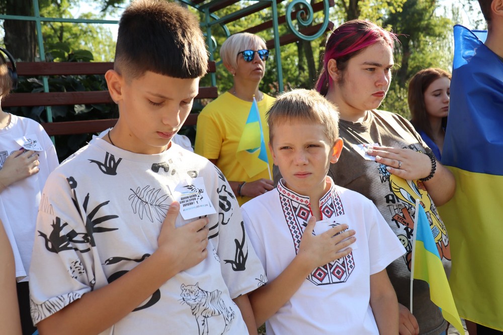 Нікопольці теж взяли участь: у Покрові сьогодні відбувся патріотичний забіг "Шаную воїнів, біжу за Героїв України"