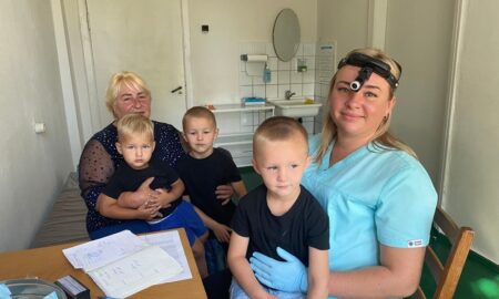 Фахівці дитячої лікарні Нікополя здійснили прийом пацієнтів у Томаківській громаді (фото)