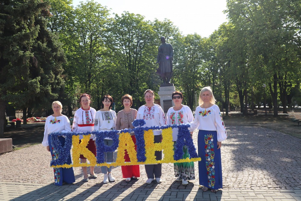 Як Покров сьогодні відзначає 34-ту річницю Незалежності України (фото)