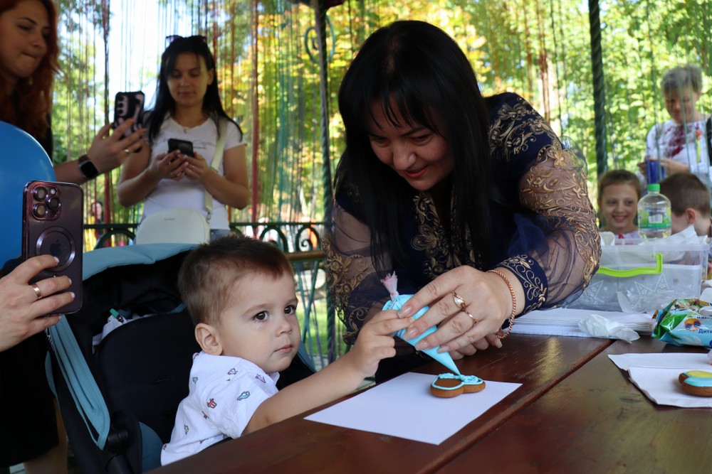Було яблуку ніде упасти: як відзначили День Незалежності у Покрові у 2025 році