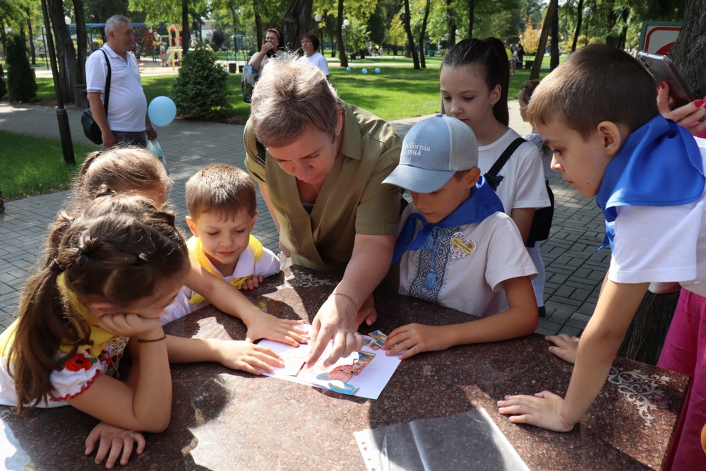 Було яблуку ніде упасти: як відзначили День Незалежності у Покрові у 2025 році