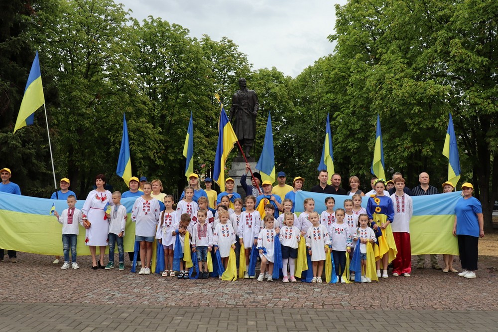 Як у Покрові відзначили День прапора України (фото) 18