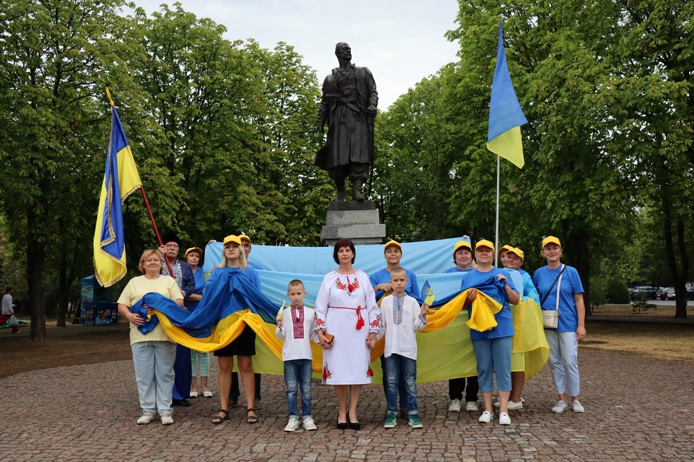 Як у Покрові відзначили День прапора України (фото) 19