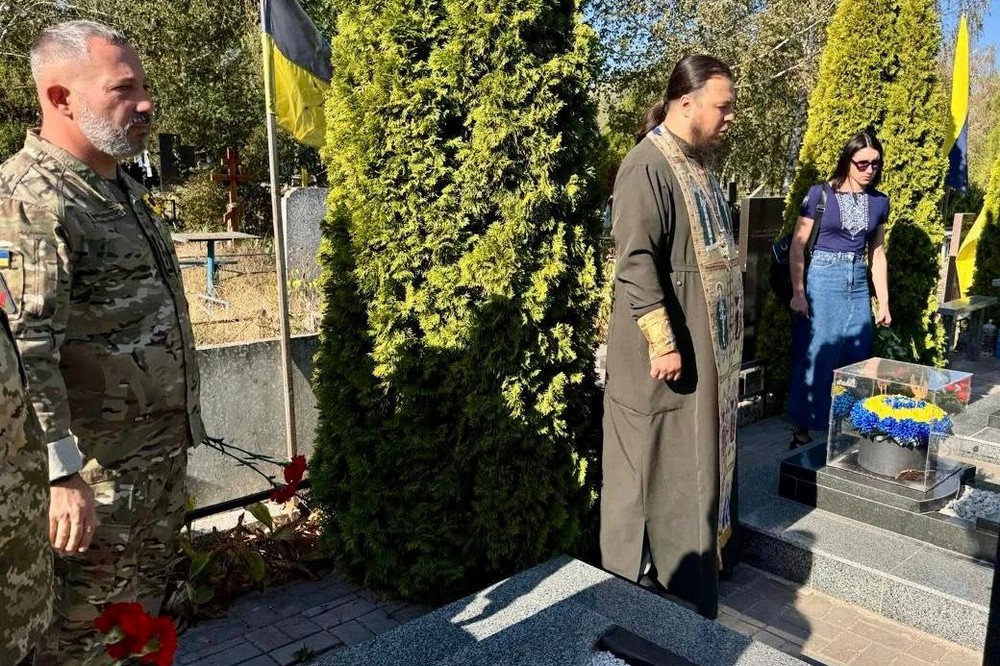 Капелан відслужив панахиду за полеглими воїнами 301 зенітної ракетної Нікопольської бригади (фото) 7