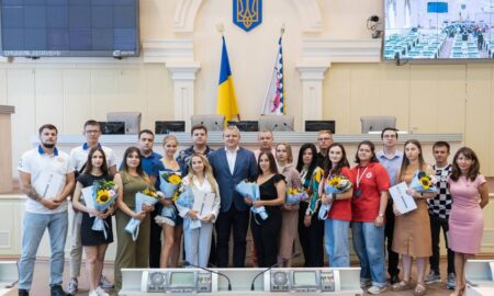 Молодь з прифронтових громад Дніпропетровщини отримала відзнаки від очільника облради (фото) 35 Молодь з прифронтових громад Дніпропетровщини отримала відзнаки від очільника облради (фото) 2