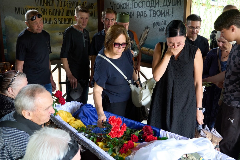 Нікополь сьогодні провів в останню путь Захисника (фото) 8