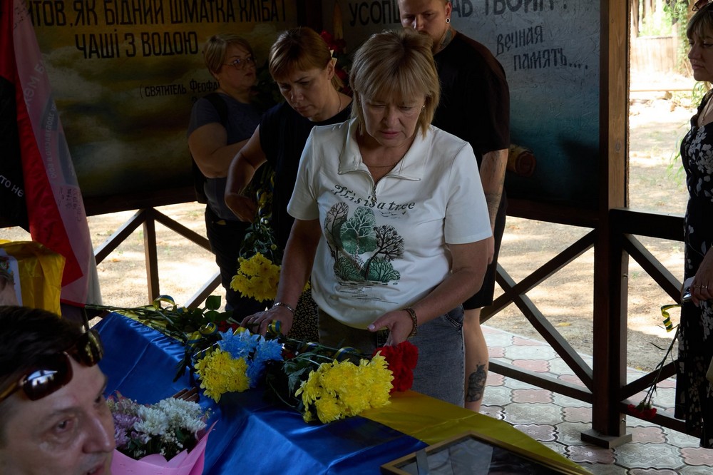 Нікополь сьогодні провів в останню путь полеглого Захисника Якова Селянінова (фото) 12