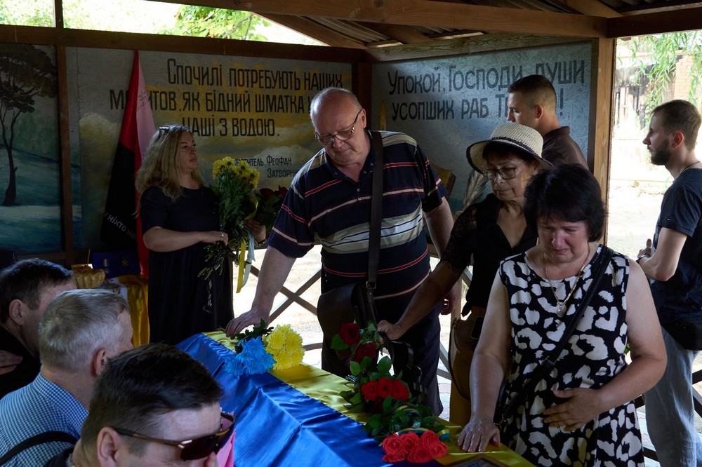 Нікополь сьогодні провів в останню путь полеглого Захисника Якова Селянінова (фото) 6