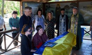 Нікополь сьогодні провів в останню путь полеглого Захисника (фото)