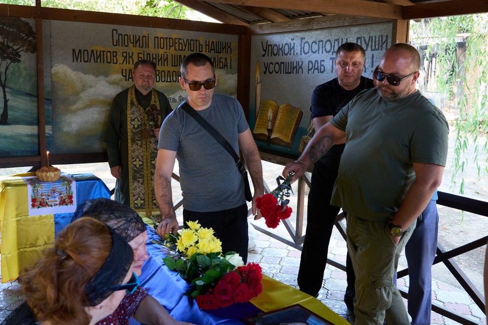 Нікополь сьогодні провів в останню путь полеглого Захисника (фото) 7